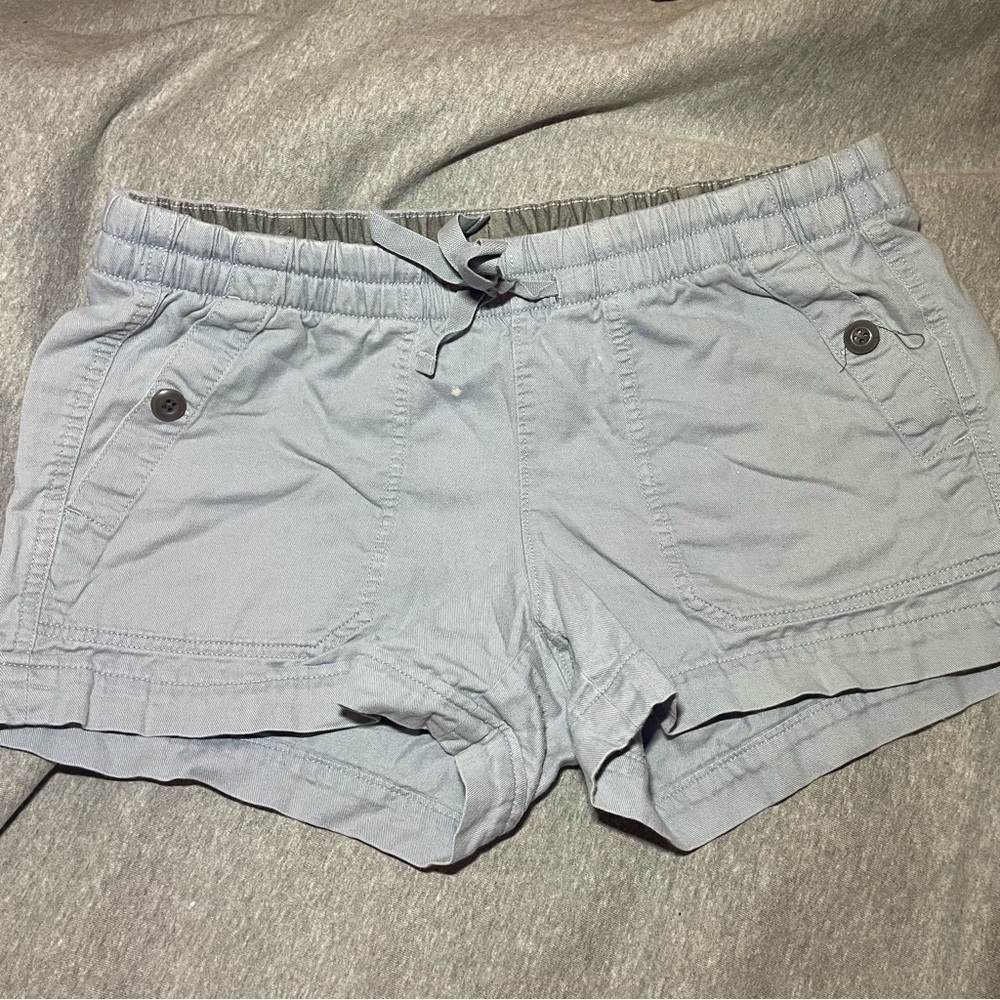 The North Face Women's Light Blue Elastic Waist Athletic Shorts, medium